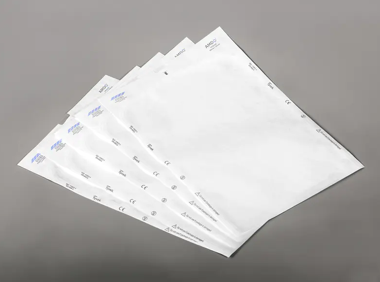 Pouches Tyvek Le haghaidh Feistí Leighis: An Próiseas Déantúsaíochta a Thuiscint